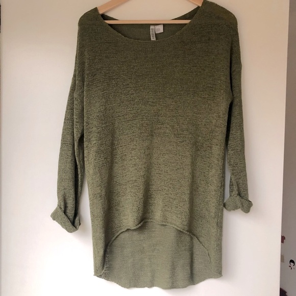 H&M Divided Green Loose Knit Sweater - Picture 2 of 6